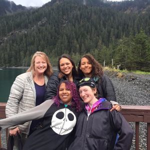 Meet your Posher, Kiana